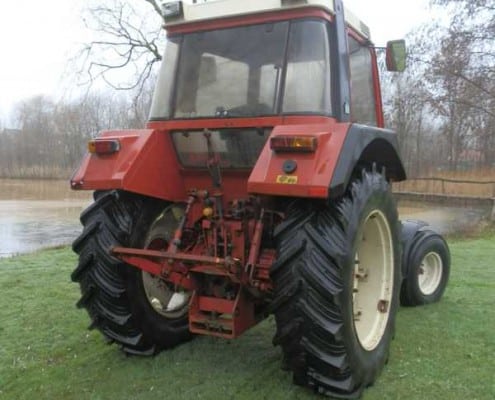 Tractor-international-743-0005